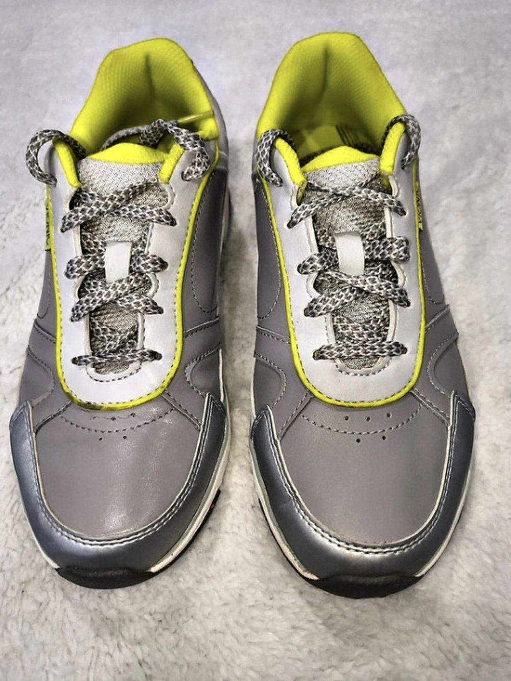 Vionic Gray & Yellow Athletic Shoes US 4